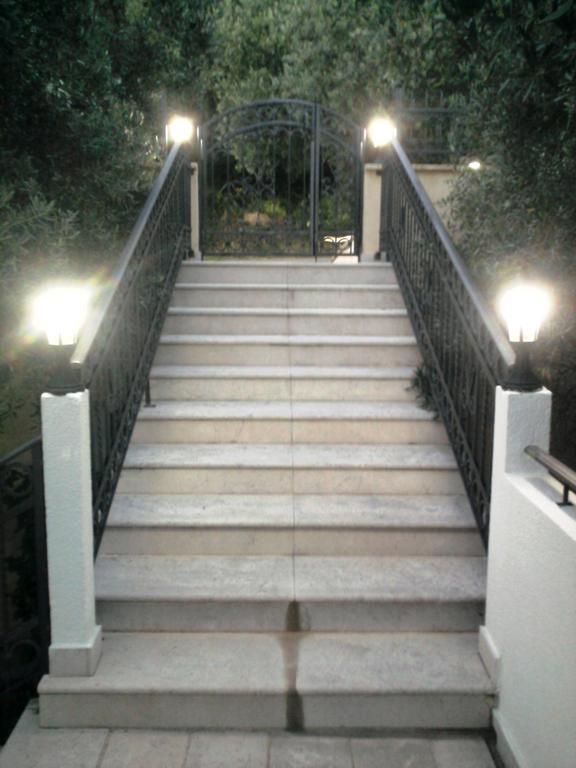 Oaza Guest House Sveti Stefan Exterior photo