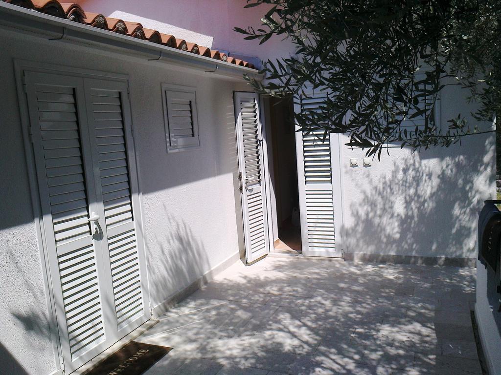 Oaza Guest House Sveti Stefan Exterior photo