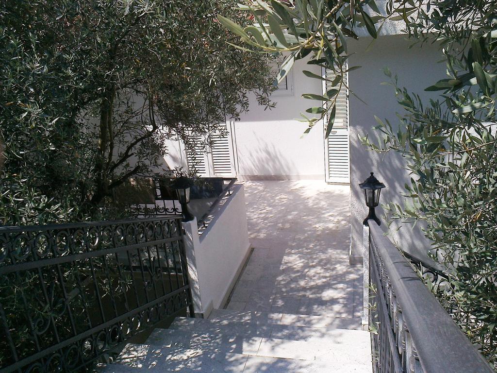 Oaza Guest House Sveti Stefan Exterior photo