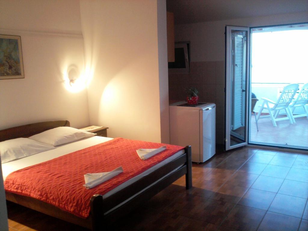 Oaza Guest House Sveti Stefan Room photo