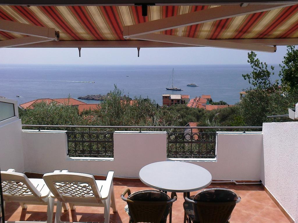 Oaza Guest House Sveti Stefan Exterior photo